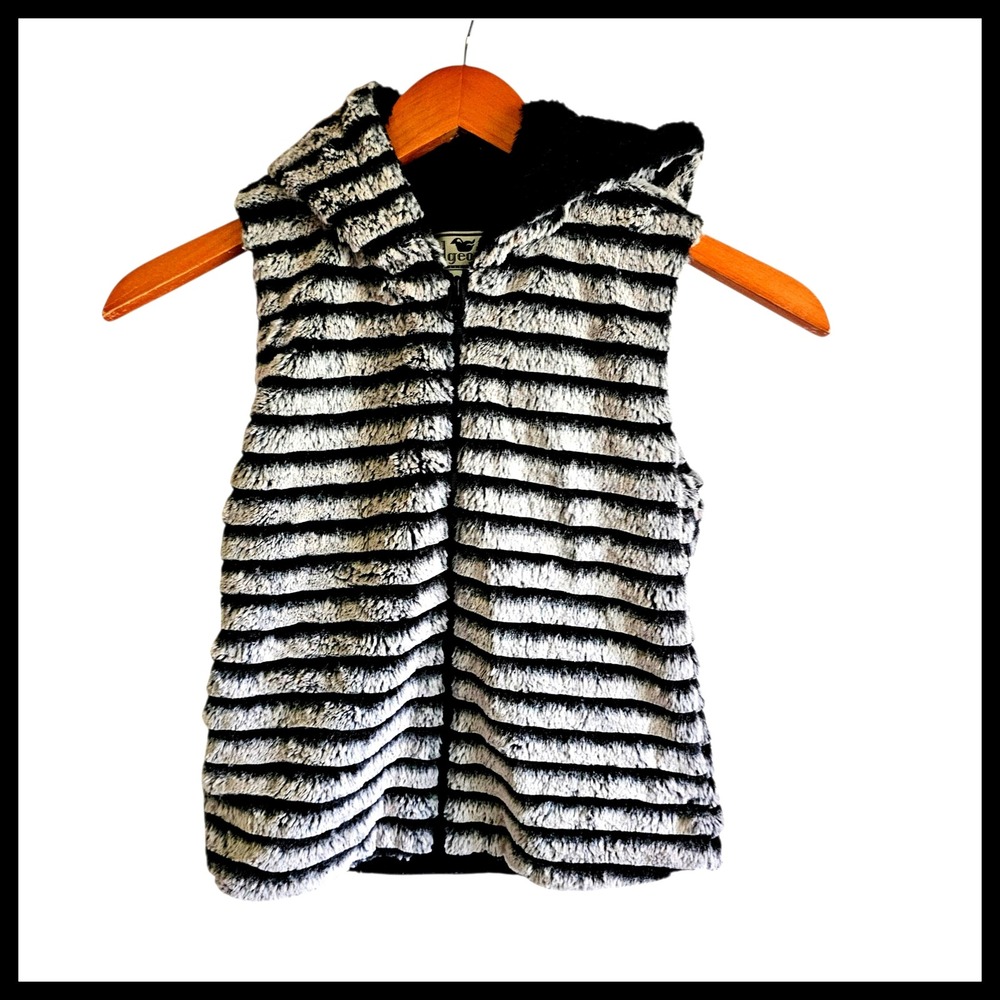 Widgeon Kids Faux‎ Fur Vest Hooded Black and White Striped Sleeveless S Small